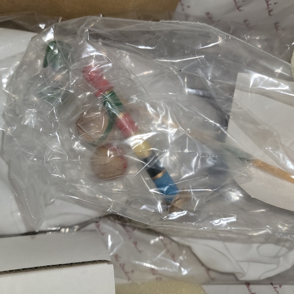 CROQUET Porcelain Doll - Picture 3 of 4